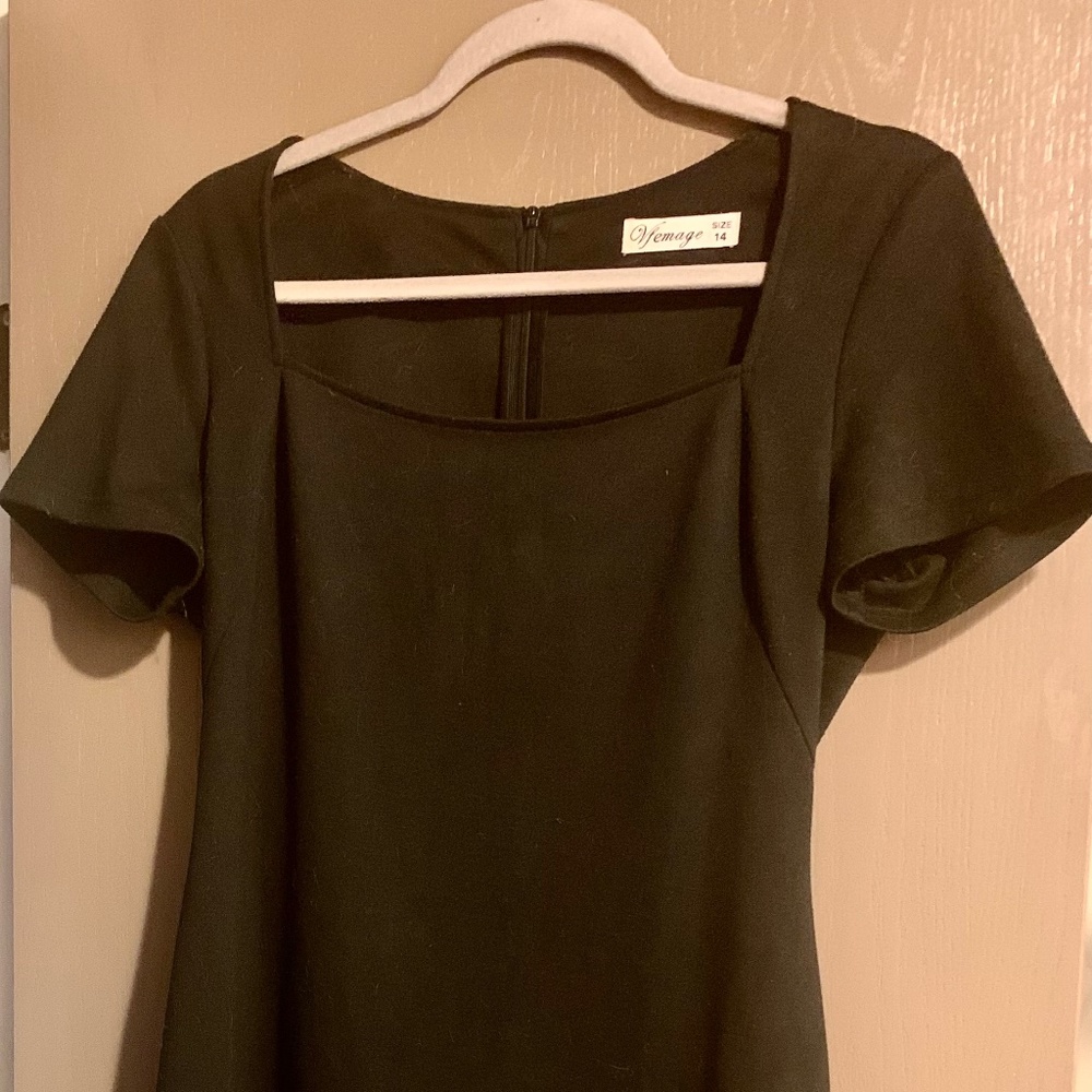 Black bodycon dress